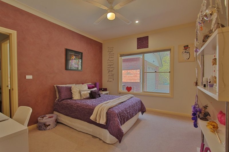 Photo - 9 Weroona Avenue, Woodford NSW 2778 - Image 15