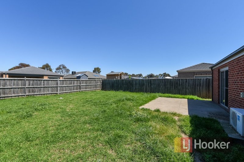 Photo - 9 Wesson Way, Cranbourne East VIC 3977 - Image 12