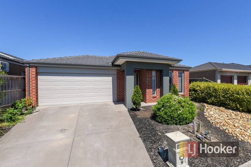 Photo - 9 Wesson Way, Cranbourne East VIC 3977 - Image 13