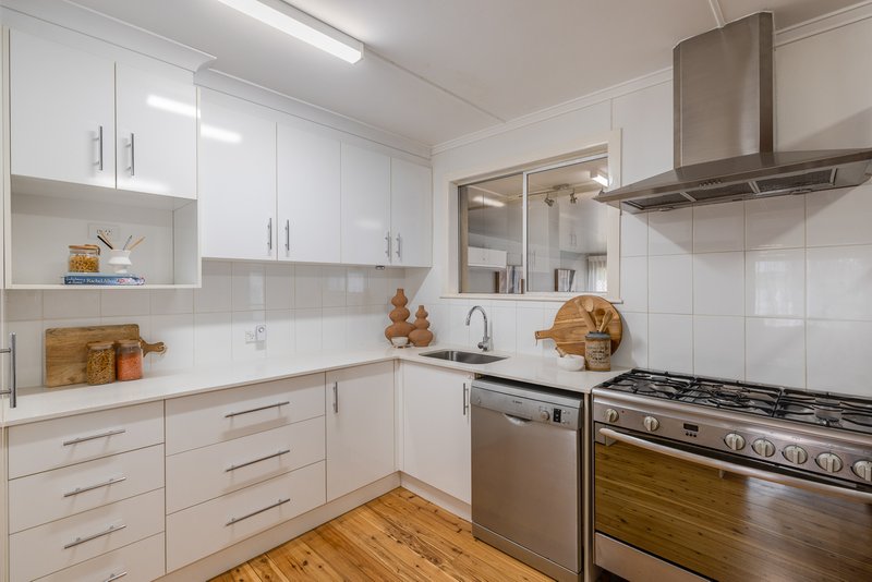 Photo - 9 Wieck Street, Newtown QLD 4350 - Image 4