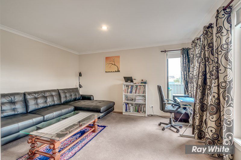 Photo - 9 Wilandra Drive, Tarneit VIC 3029 - Image 5