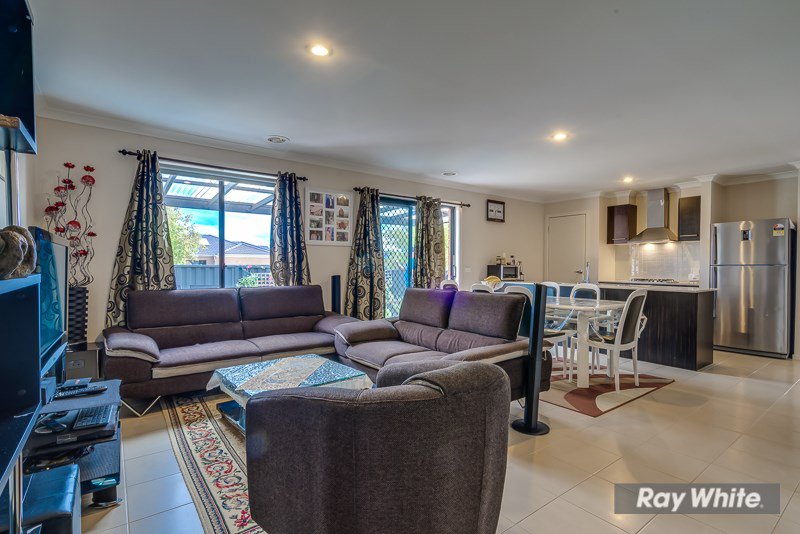 Photo - 9 Wilandra Drive, Tarneit VIC 3029 - Image 7