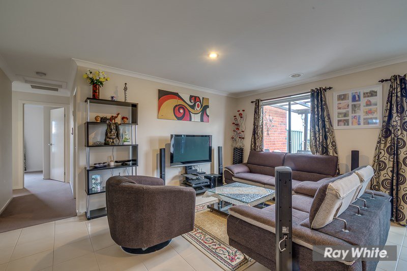 Photo - 9 Wilandra Drive, Tarneit VIC 3029 - Image 8