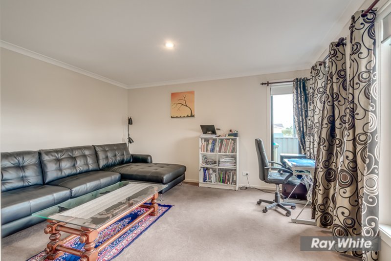 Photo - 9 Wilandra Drive, Tarneit VIC 3029 - Image 4