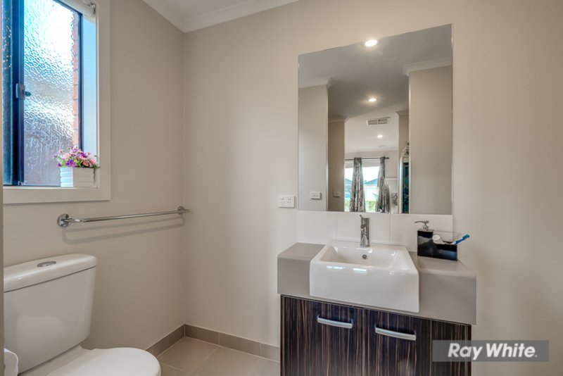 Photo - 9 Wilandra Drive, Tarneit VIC 3029 - Image 6