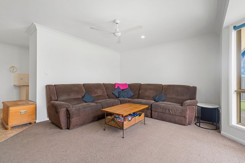 Photo - 9 Wilkinson Drive, Crestmead QLD 4132 - Image 4