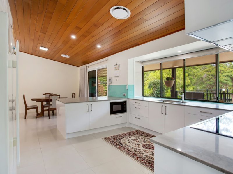 Photo - 9 William Hollindale Court, Worongary QLD 4213 - Image 3