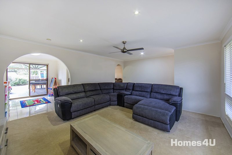 Photo - 9 William Mac Ct , Narangba QLD 4504 - Image 7