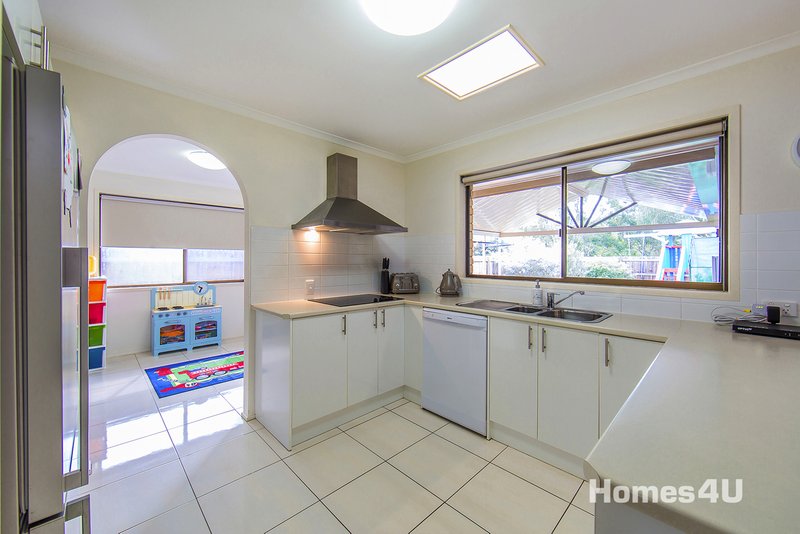 Photo - 9 William Mac Ct , Narangba QLD 4504 - Image 9