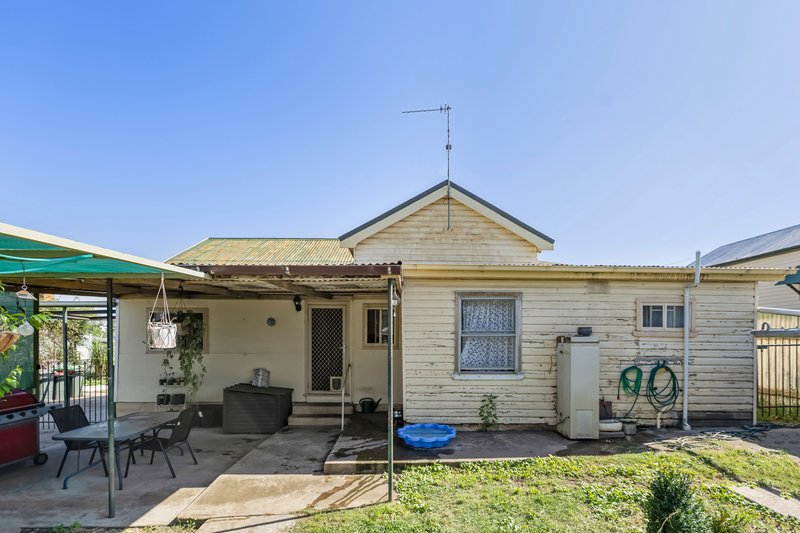 Photo - 9 William Street, Junee NSW 2663 - Image 8