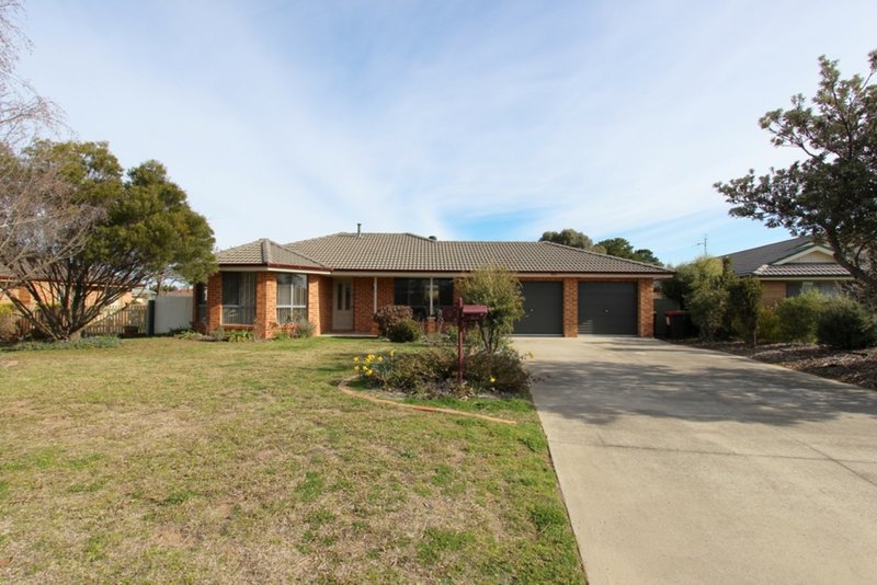 9 Willow Drive, Kelso NSW 2795