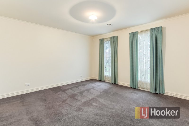 Photo - 9 Willowbank Pocket, Pakenham VIC 3810 - Image 11