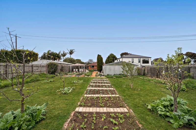 Photo - 9 Windella Crescent, Glen Waverley VIC 3150 - Image 11