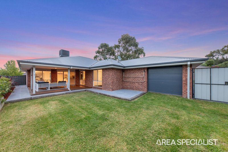 Photo - 9 Windermere Boulevard, Pakenham VIC 3810 - Image 9