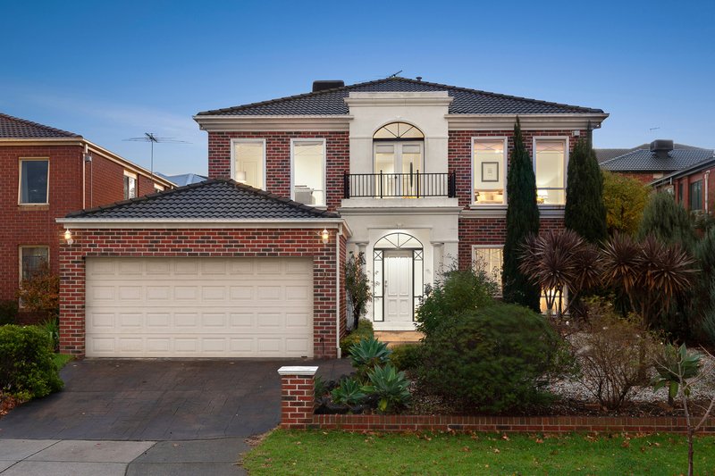 Photo - 9 Winston Way, Murrumbeena VIC 3163 - Image 1