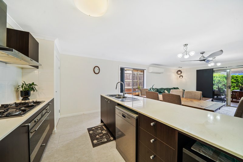 Photo - 9 Wollumbin Crescent, Waterford QLD 4133 - Image 3