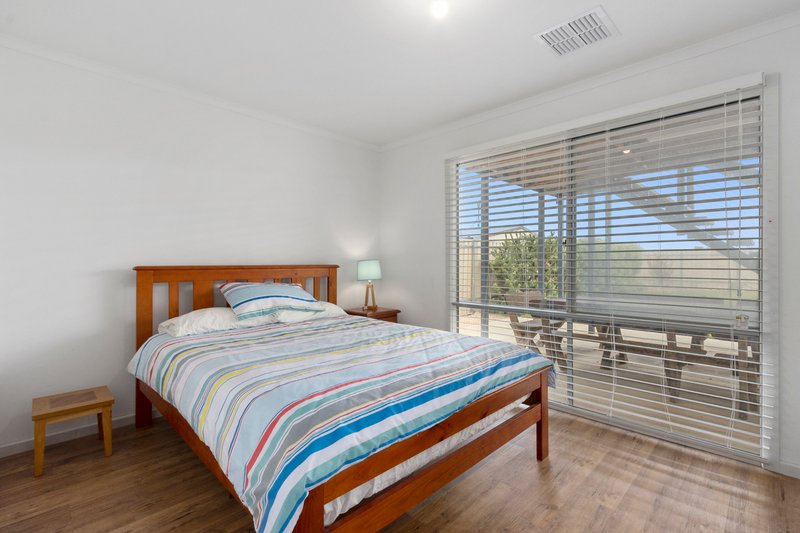 Photo - 9 Woodward Street, Moonta Bay SA 5558 - Image 17