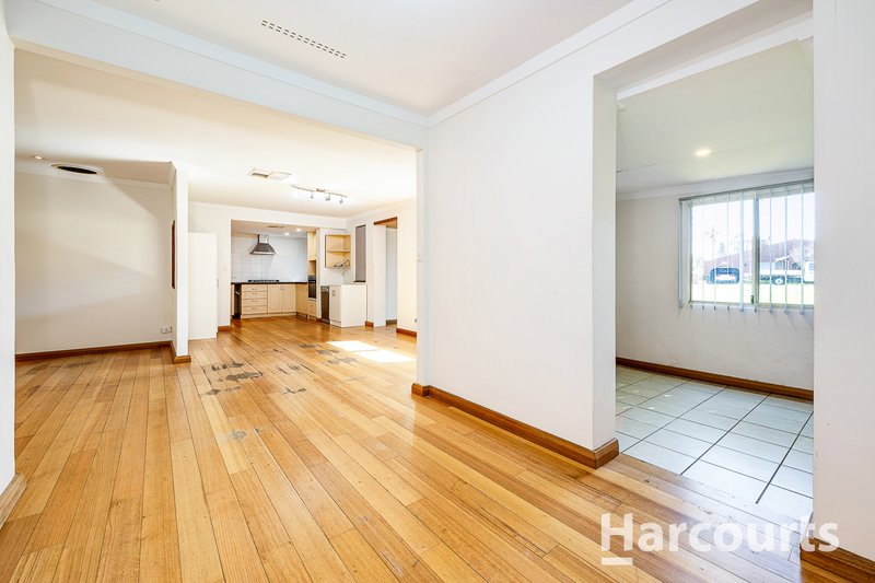 Photo - 9 Woonan Street, Wanneroo WA 6065 - Image 14