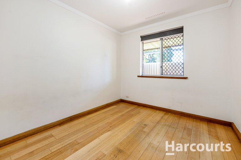 Photo - 9 Woonan Street, Wanneroo WA 6065 - Image 20