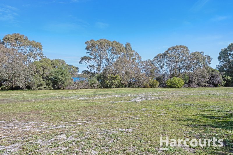 Photo - 9 Woonan Street, Wanneroo WA 6065 - Image 33