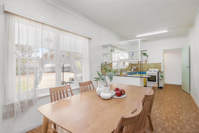 Photo - 9 Worthley Road, Findon SA 5023 - Image 6