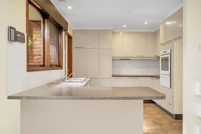 Photo - 9 Wray Place, Gowrie ACT 2904 - Image 3
