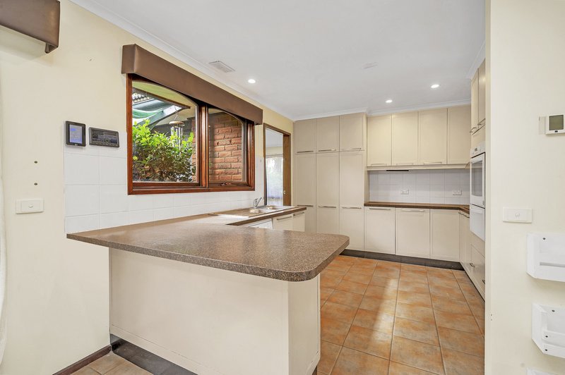 Photo - 9 Wray Place, Gowrie ACT 2904 - Image 4