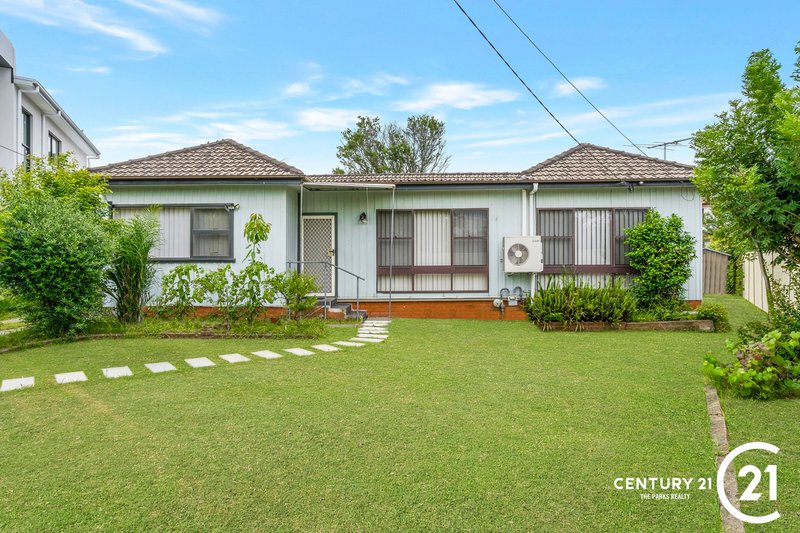 Photo - 9 Wray Street, Fairfield Heights NSW 2165 - Image 2