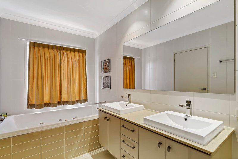 Photo - 9 Yamba Court, Maroochydore QLD 4558 - Image 12