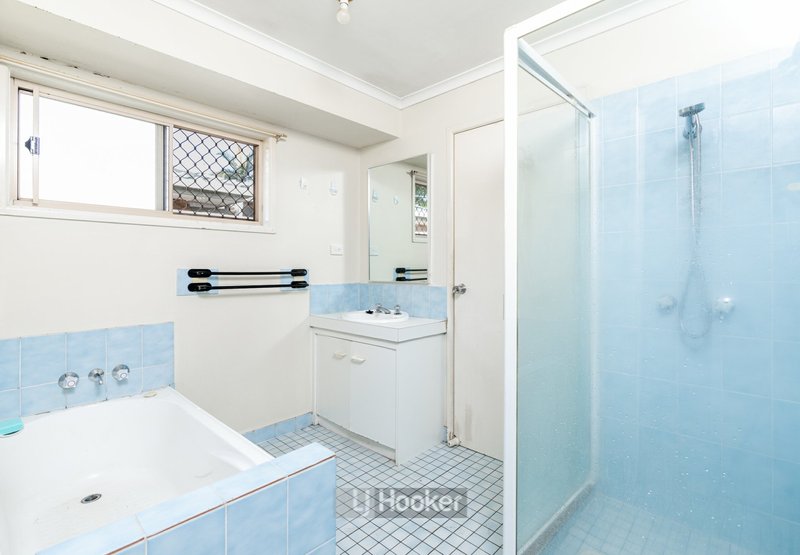 Photo - 9 Yeoman Court, Boronia Heights QLD 4124 - Image 9