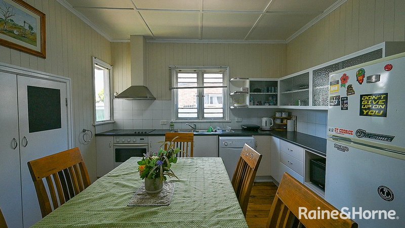 Photo - 90 Albion Street, Warwick QLD 4370 - Image 6