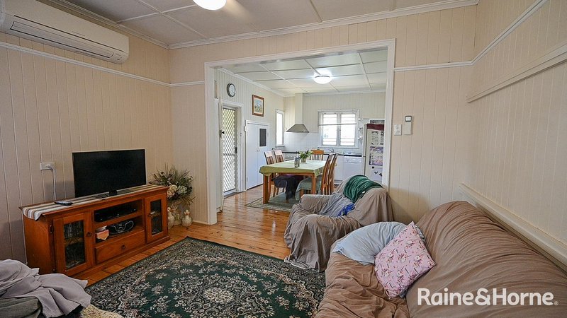 Photo - 90 Albion Street, Warwick QLD 4370 - Image 8