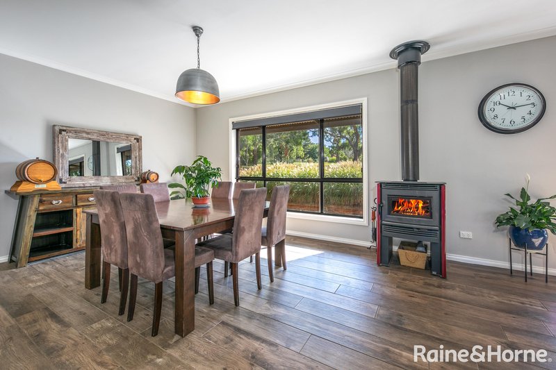 Photo - 90 Amess Road, Riddells Creek VIC 3431 - Image 9