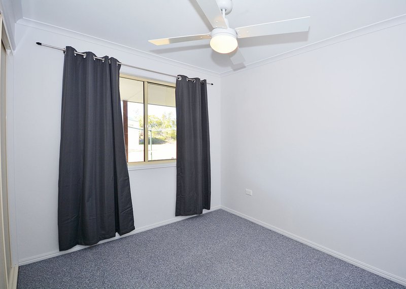 Photo - 90 Beach Drive, Burrum Heads QLD 4659 - Image 12