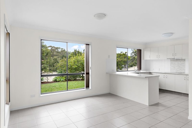 Photo - 90 Billinghurst Crescent, Upper Coomera QLD 4209 - Image 3