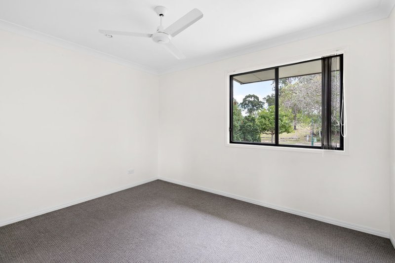 Photo - 90 Billinghurst Crescent, Upper Coomera QLD 4209 - Image 12