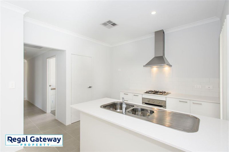 Photo - 90 Bindarri Grove, Wandi WA 6167 - Image 3