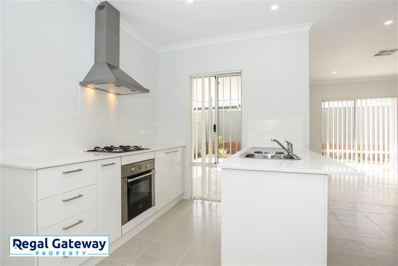 Photo - 90 Bindarri Grove, Wandi WA 6167 - Image 4