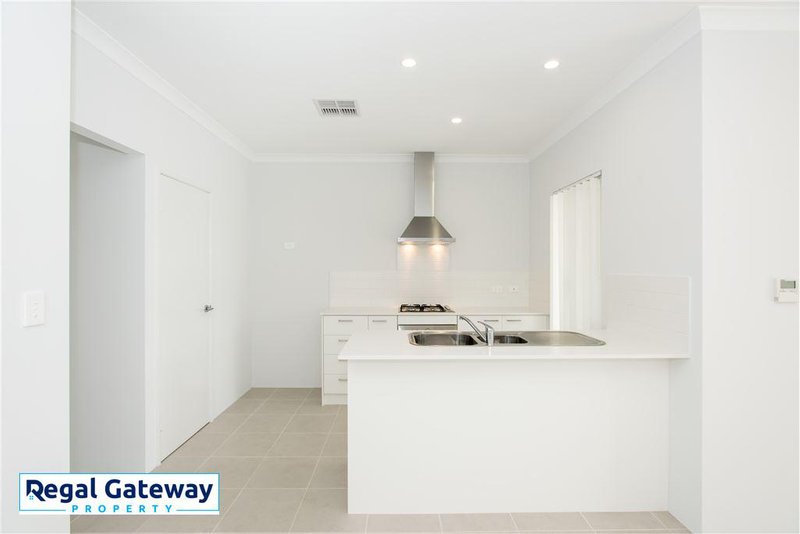 Photo - 90 Bindarri Grove, Wandi WA 6167 - Image 6