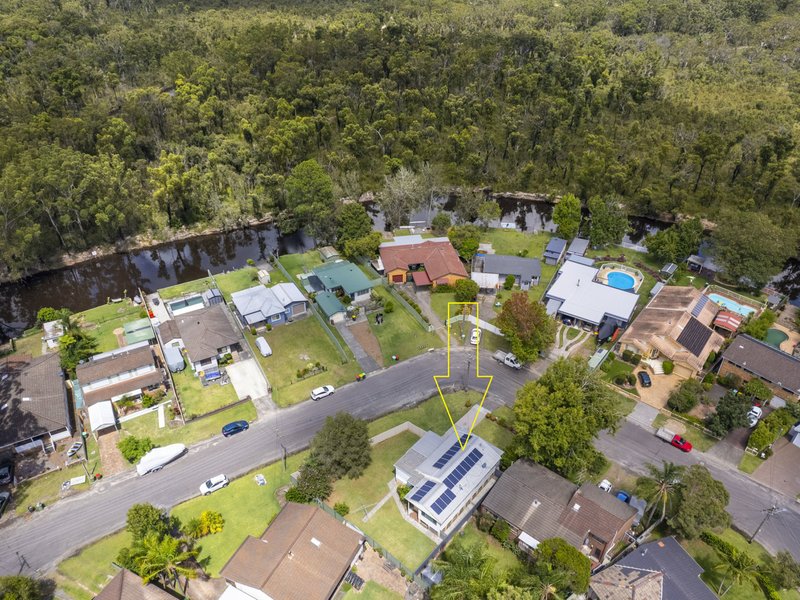 Photo - 90 Birdwood Drive, Blue Haven NSW 2262 - Image 3