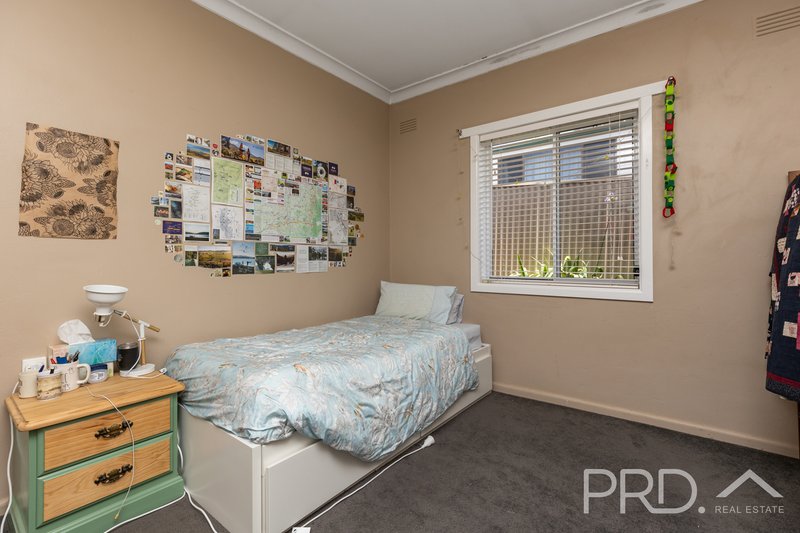 Photo - 90 Broughton Street, Tumut NSW 2720 - Image 11