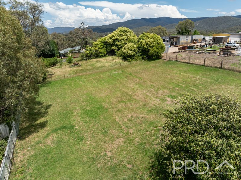 Photo - 90 Broughton Street, Tumut NSW 2720 - Image 17