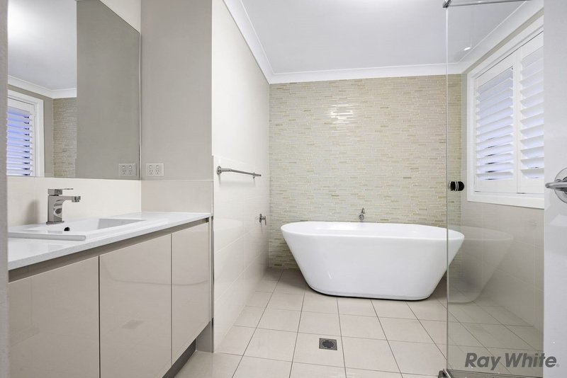 Photo - 90 Burns Road, Kellyville NSW 2155 - Image 5