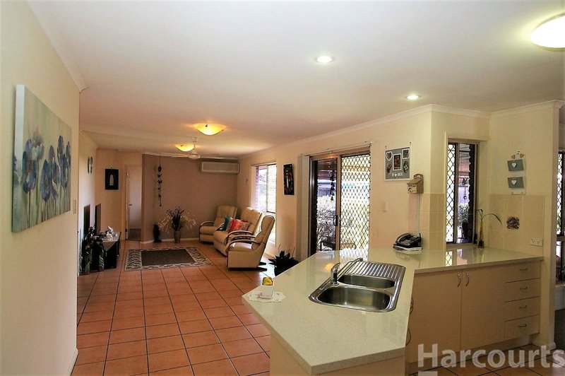 Photo - 90 Carpenter Way, Sandstone Point QLD 4511 - Image 5