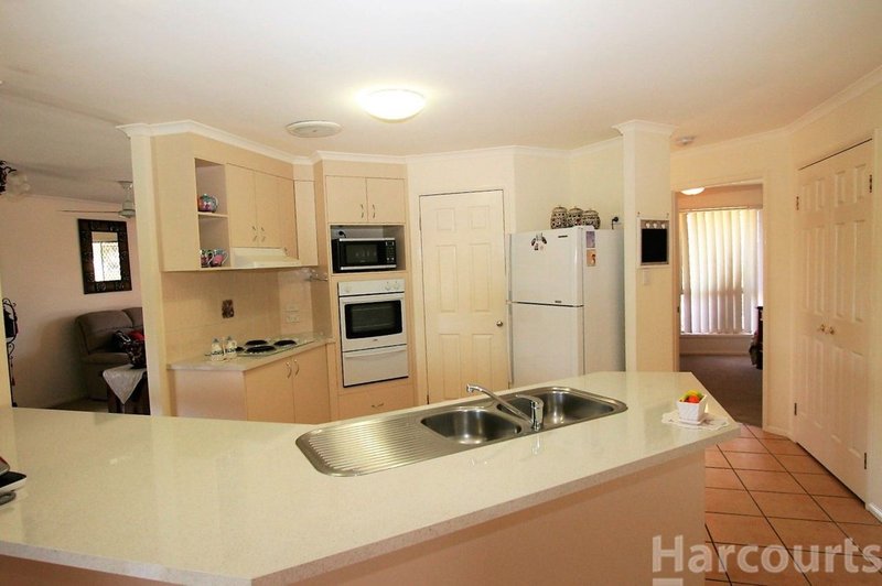 Photo - 90 Carpenter Way, Sandstone Point QLD 4511 - Image 8