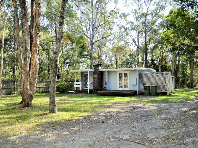 90 Charles Terrace, Macleay Island QLD 4184