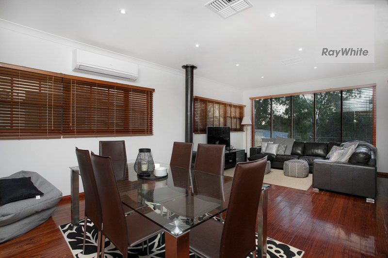 Photo - 90 Clarke Drive, Gladstone Park VIC 3043 - Image 12