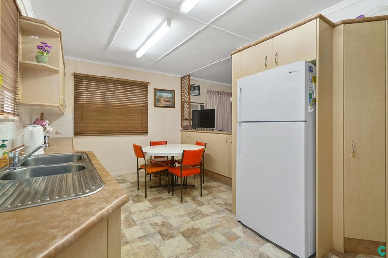 Photo - 90 Cutbush Rd , Everton Park QLD 4053 - Image 8