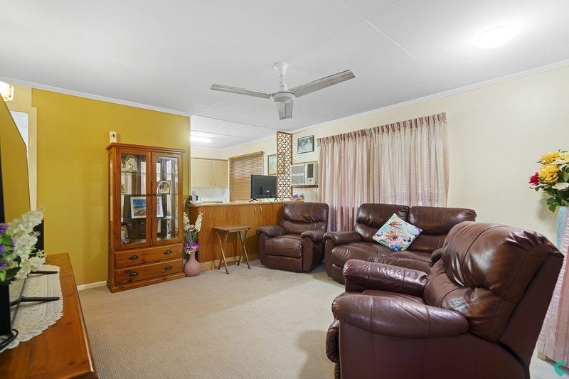 Photo - 90 Cutbush Rd , Everton Park QLD 4053 - Image 9