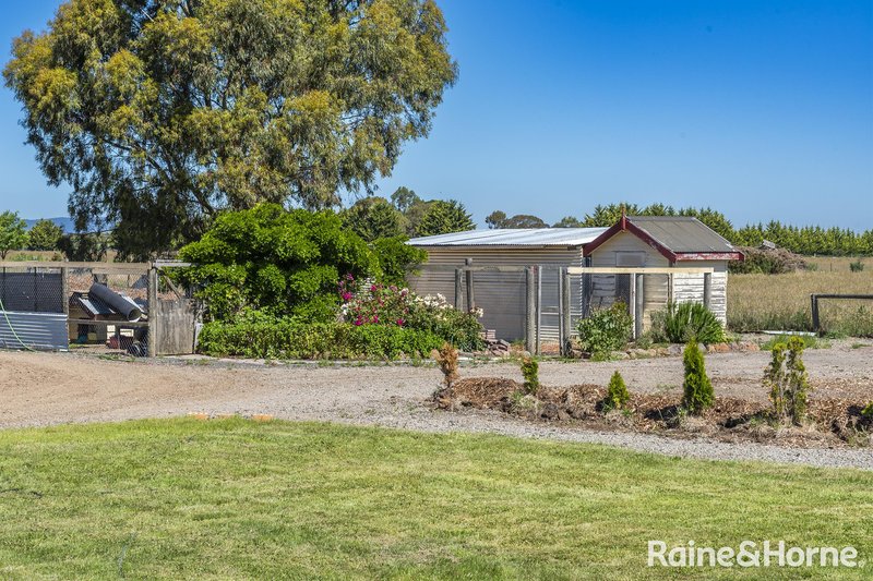 Photo - 90 Donnelly Road, Kyneton VIC 3444 - Image 9